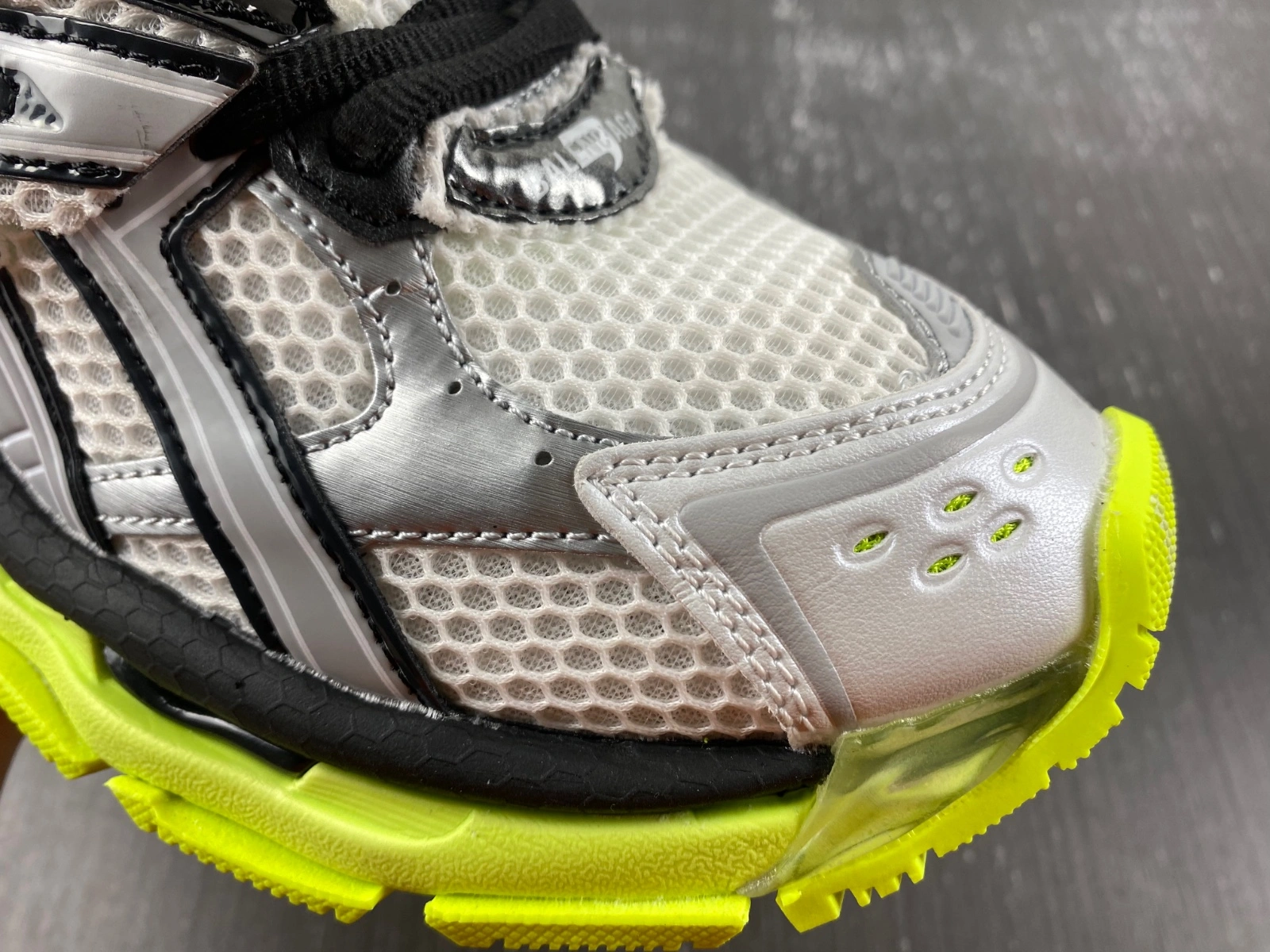 WeatherProof B*alenciaga runner AM 20230905- 4435
