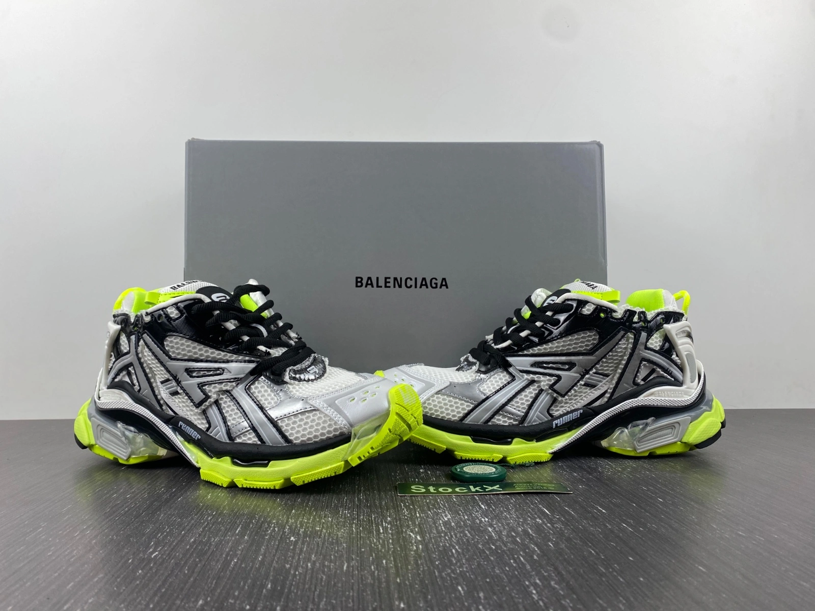 WeatherProof B*alenciaga runner AM 20230905- 4435