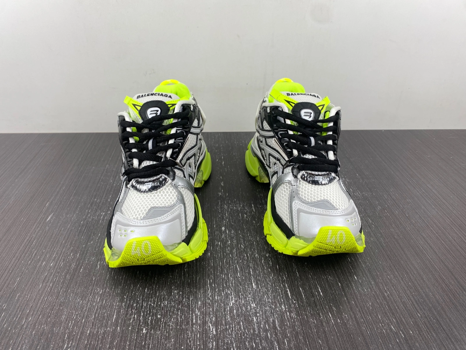 WeatherProof B*alenciaga runner AM 20230905- 4435
