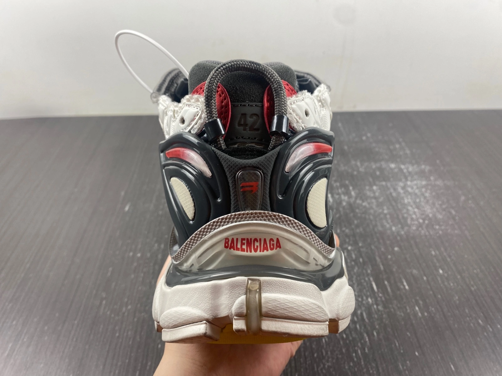 Stylish B*alenciaga runner AM 20230907- 4422