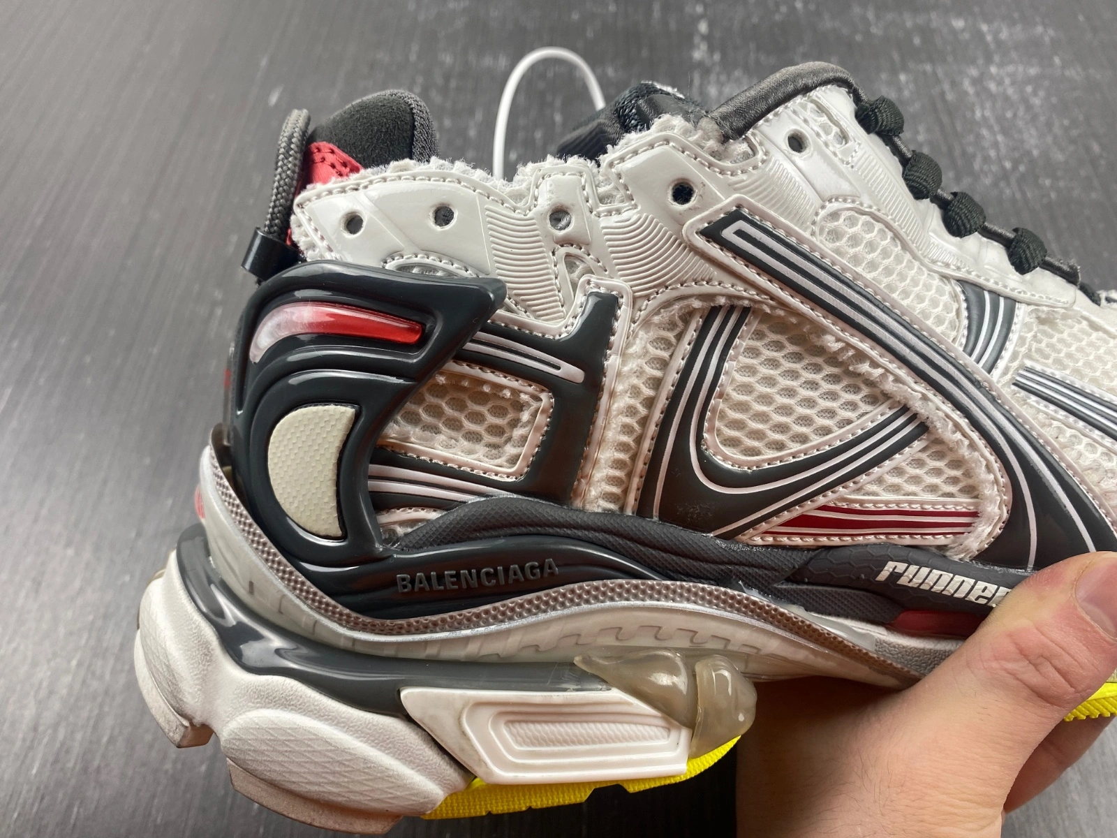 Stylish B*alenciaga runner AM 20230907- 4422