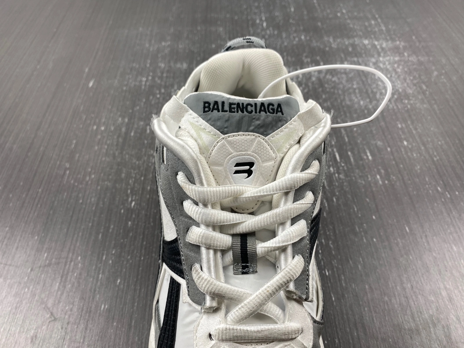 Soft B*alenciaga runner AM 20231016- 4417