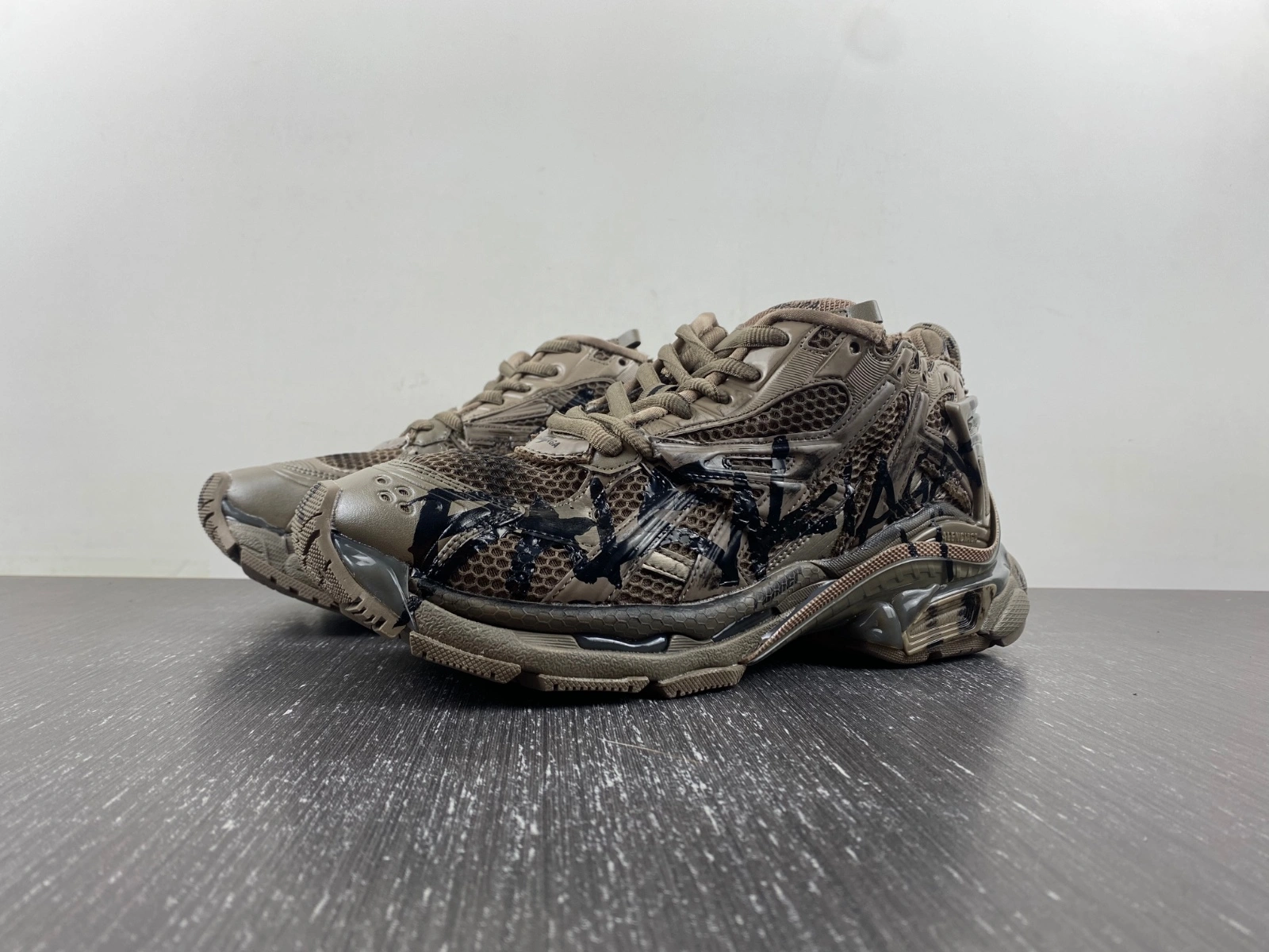 B*alenciaga runner AM 20231018- Upgraded 4414