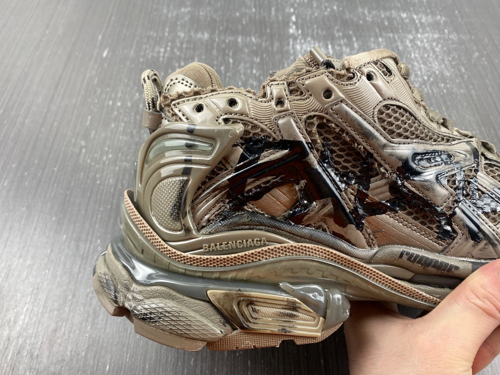 B*alenciaga runner AM 20231018- Upgraded 4414