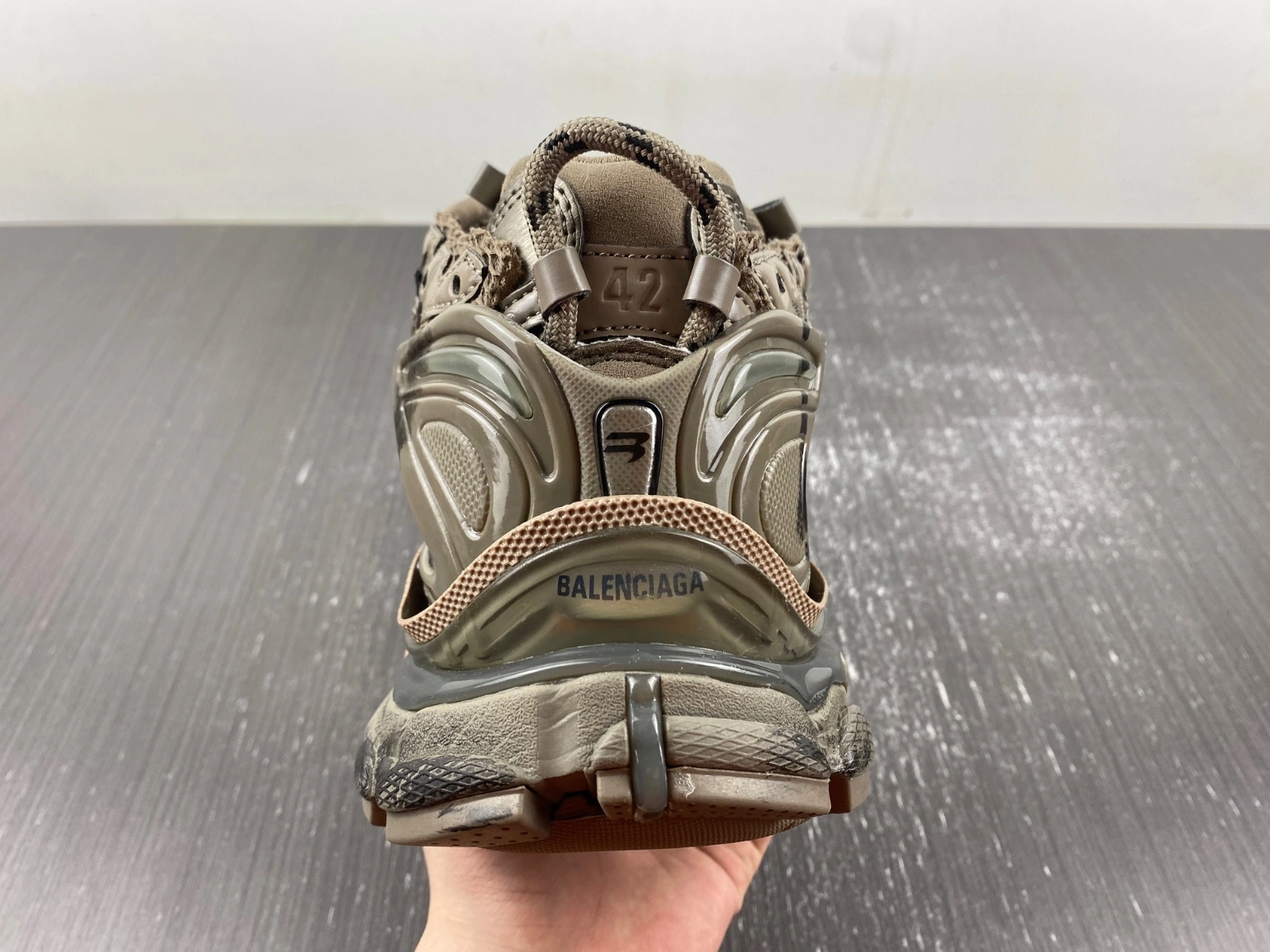 B*alenciaga runner AM 20231018- Upgraded 4414