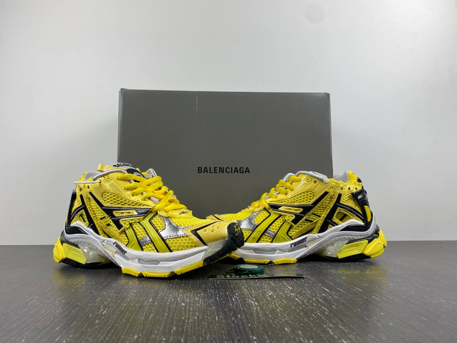 Refined B*alenciaga runner AM 20231019- 4399