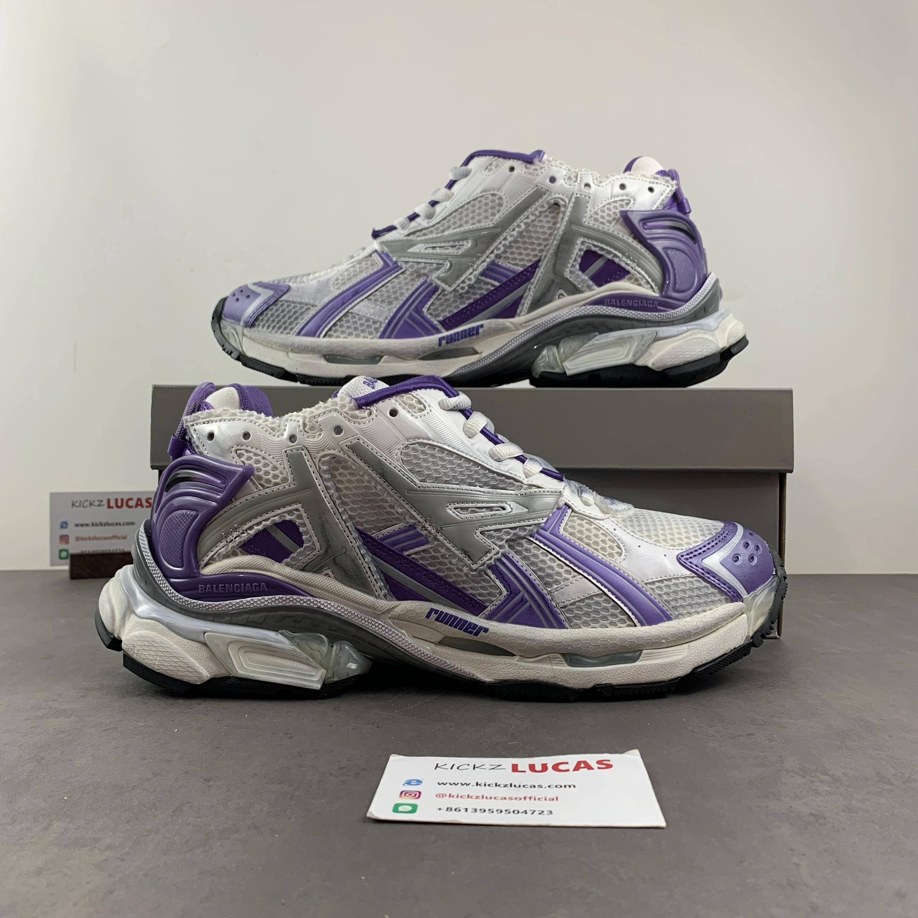 WeatherProof B*alenciaga runner AM 20231019- 4401