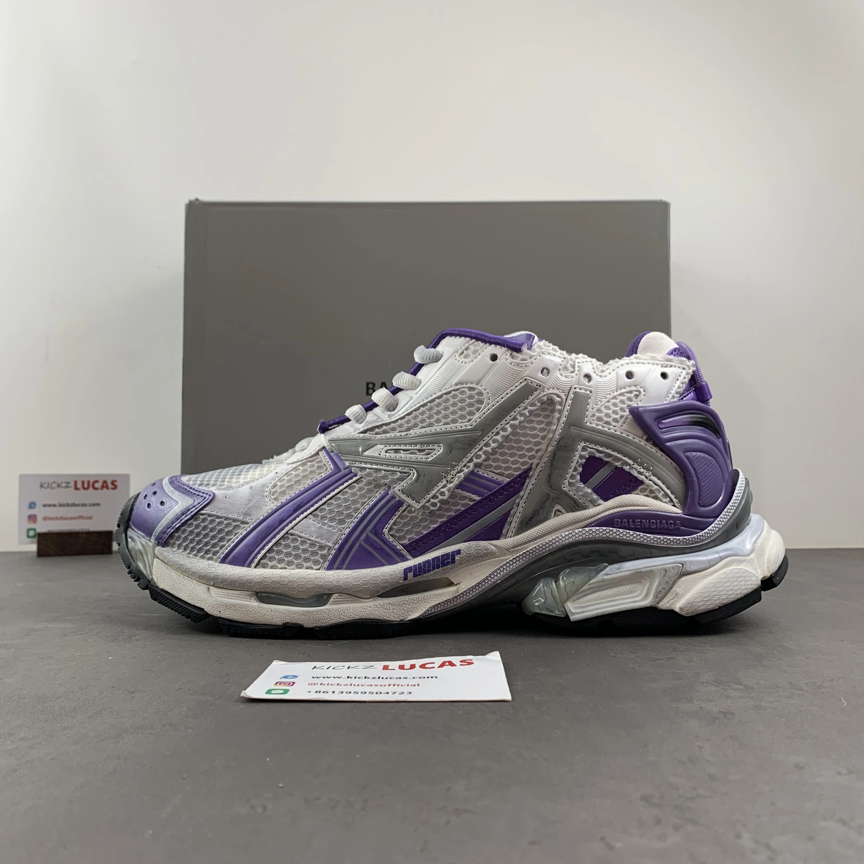 WeatherProof B*alenciaga runner AM 20231019- 4401