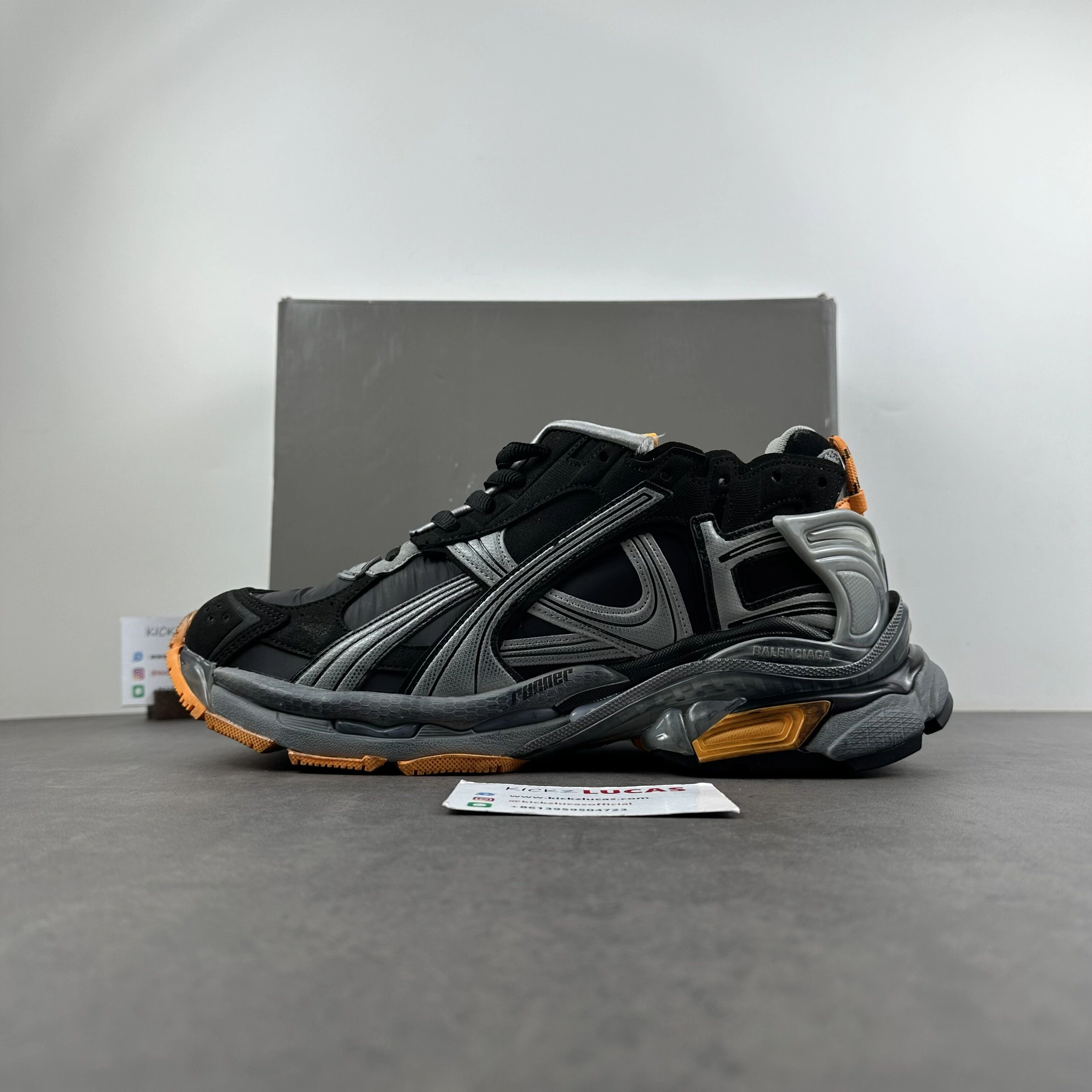 Original B*alenciaga runner AM 20231020- 4397