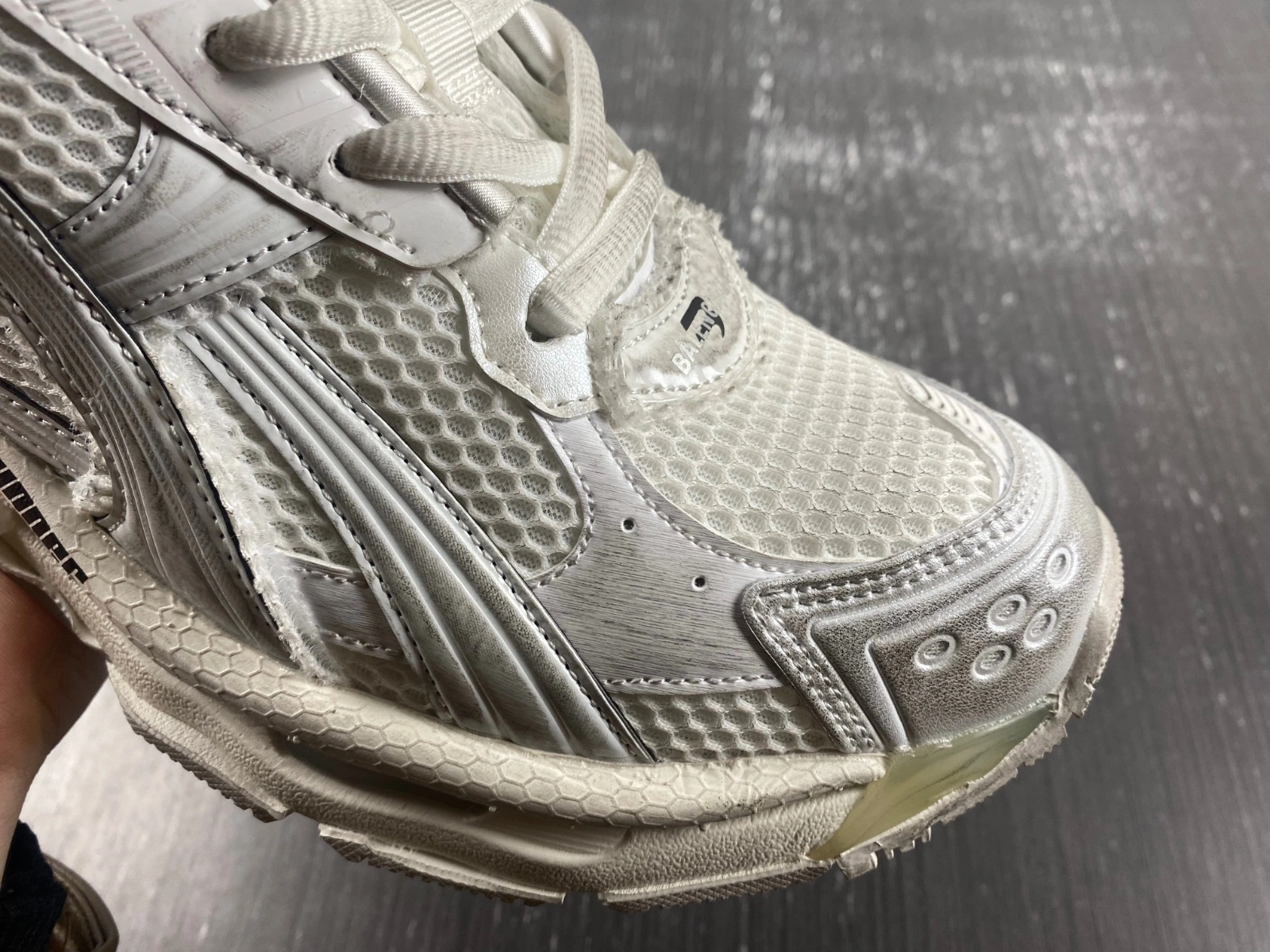 UrbanStyle B*alenciaga runner AM 20231219- 4363