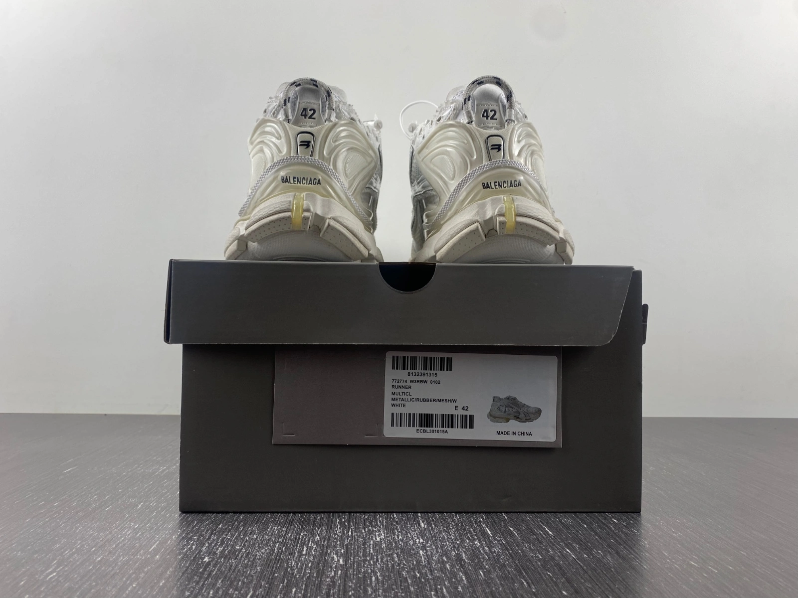 UrbanStyle B*alenciaga runner AM 20231219- 4363