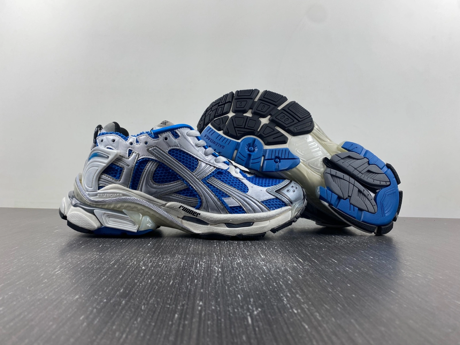 B*alenciaga runner AM 20231219- OdorResistant 4373