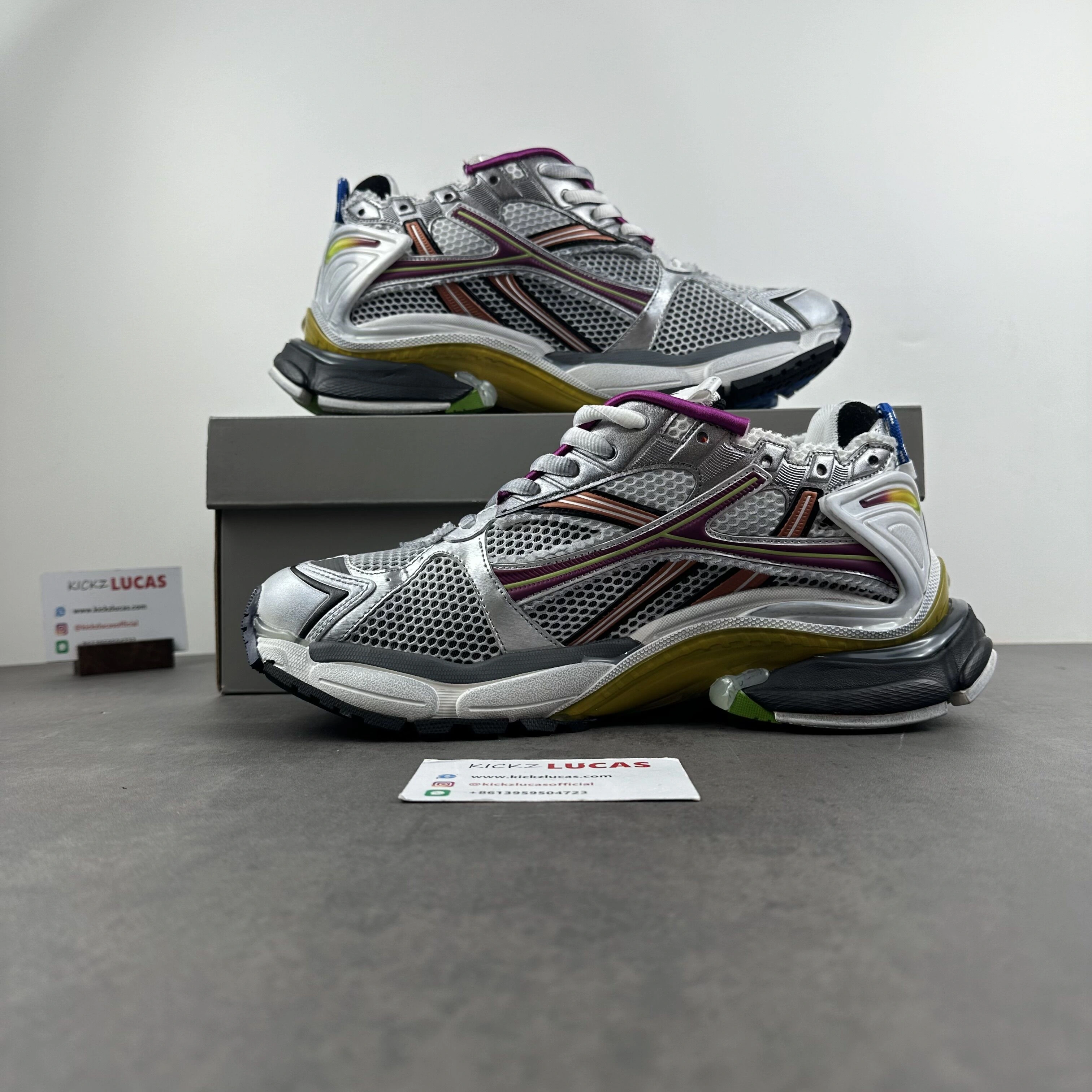 Elegant B*alenciaga runner AM 20231219- 4367