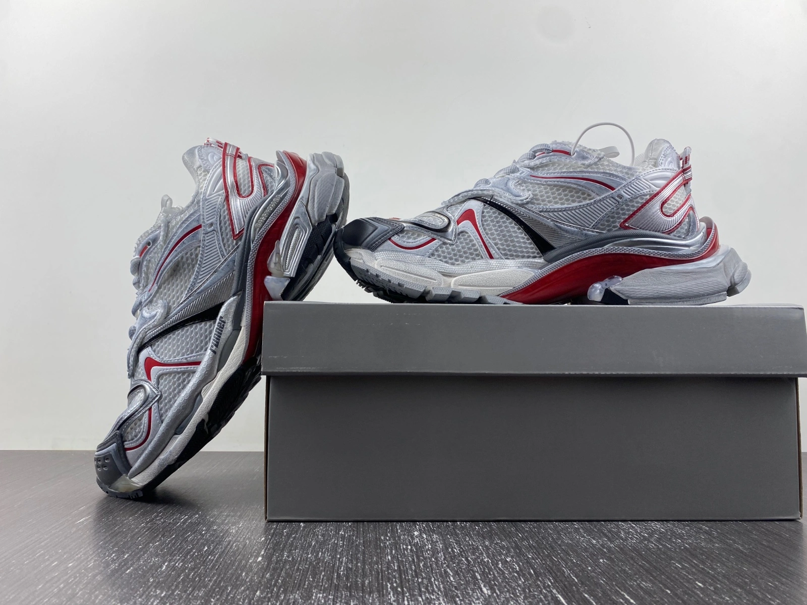 B*alenciaga runner AM 20240127- Minimalist 4353