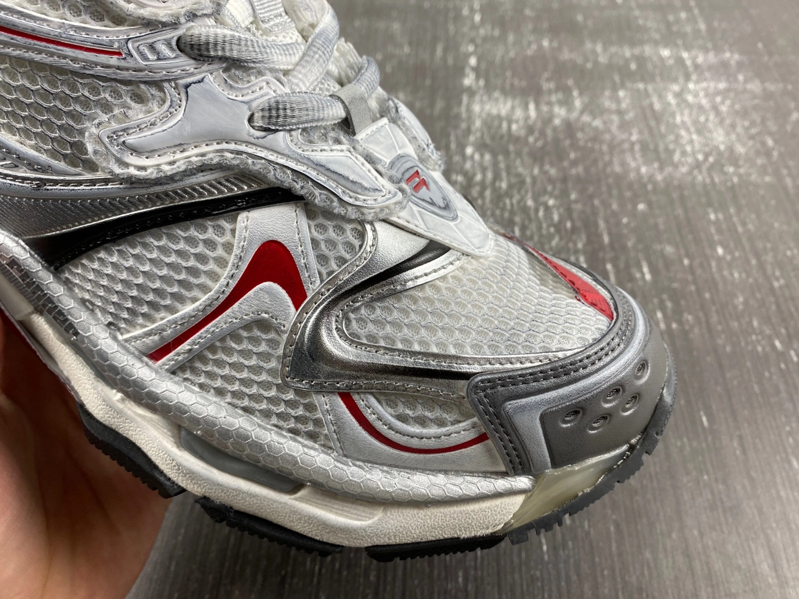 B*alenciaga runner AM 20240127- Minimalist 4353
