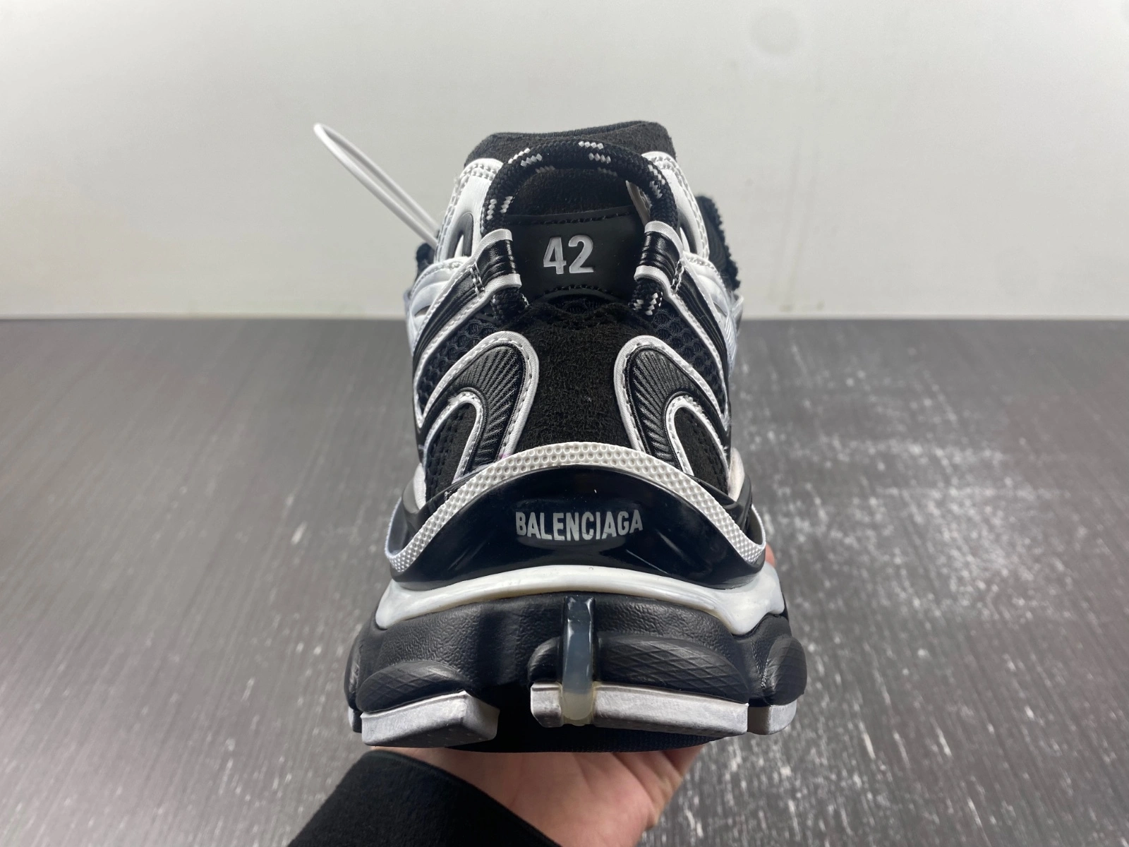 HighQuality B*alenciaga runner AM 20240130- 4350
