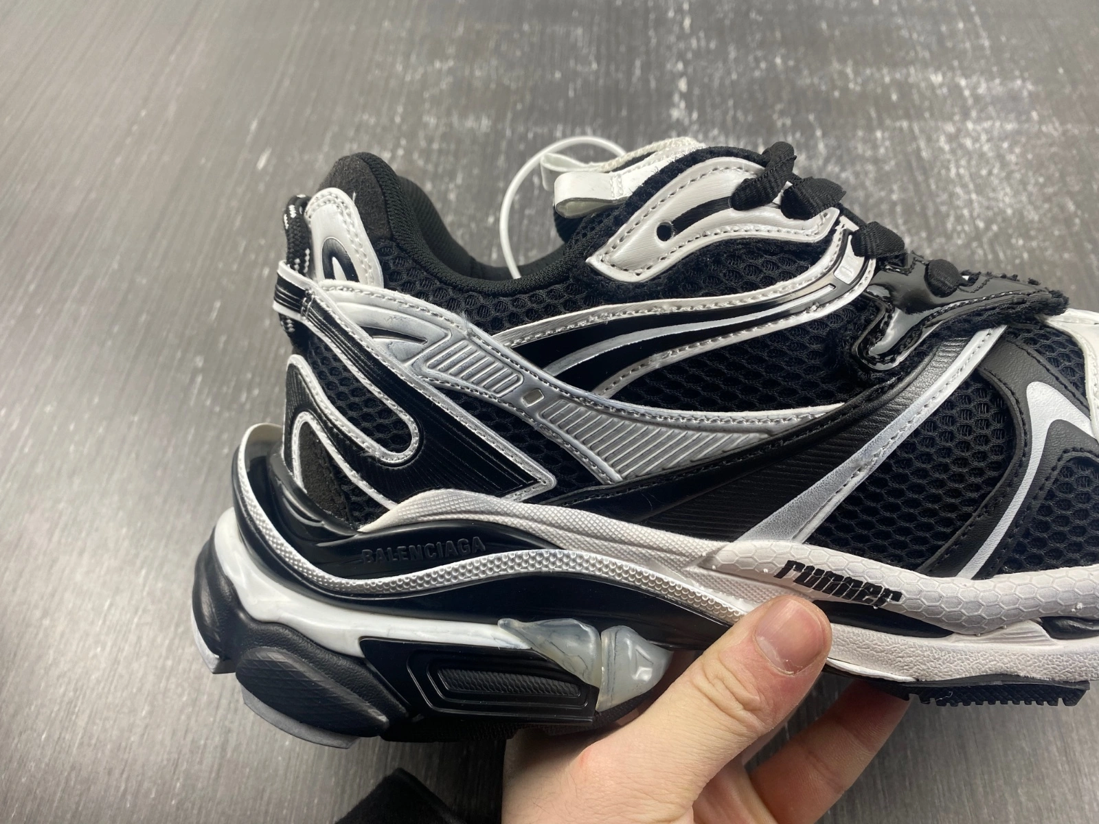 HighQuality B*alenciaga runner AM 20240130- 4350