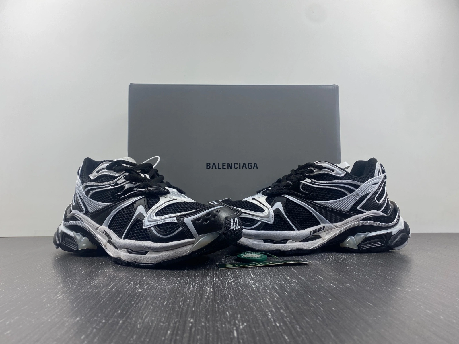 HighQuality B*alenciaga runner AM 20240130- 4350