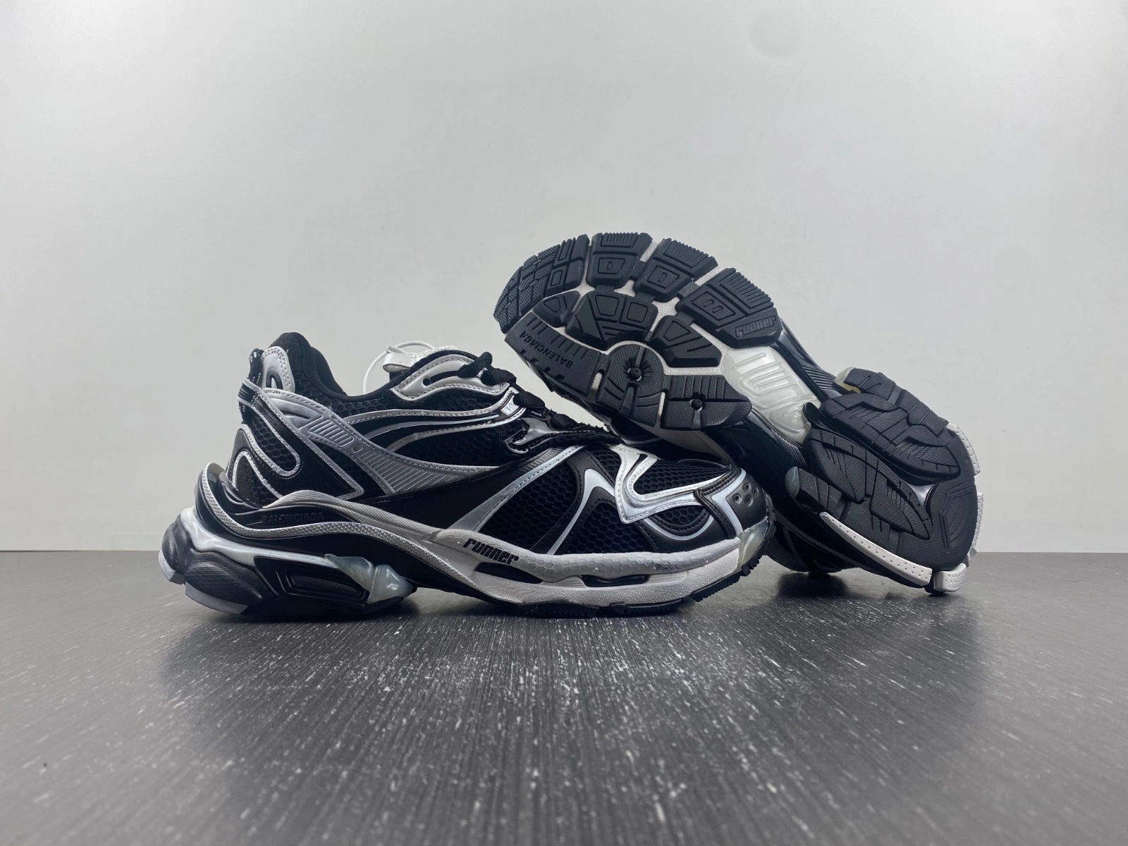 HighQuality B*alenciaga runner AM 20240130- 4350