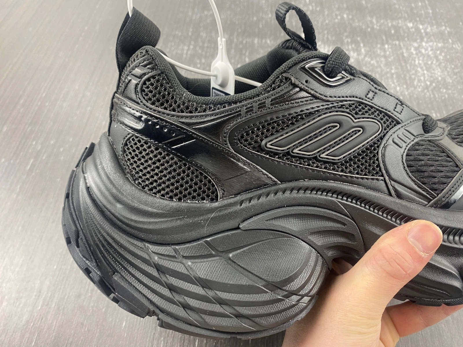 Affordable B*alenciaga runner AM 20240323- 4348