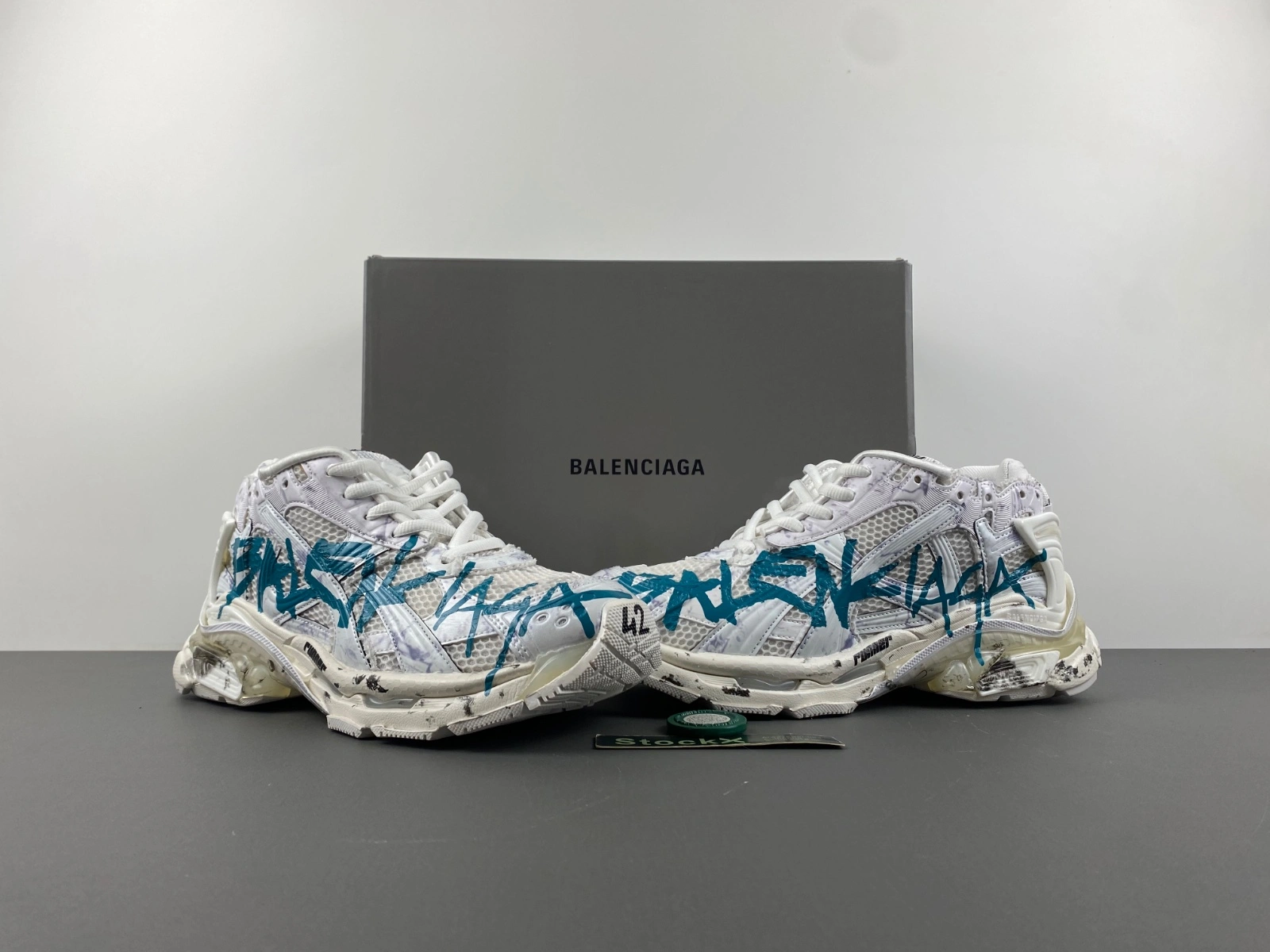 BestValue B*alenciaga runner AM 20240511- 4324