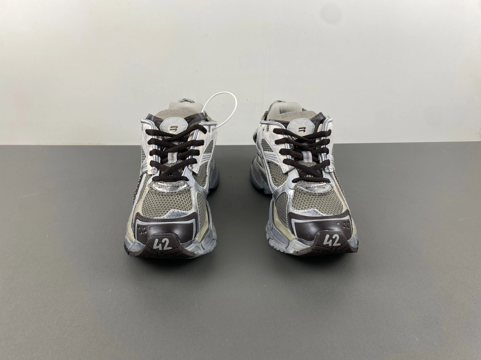 Thermal B*alenciaga runner AM 20240528- 4319