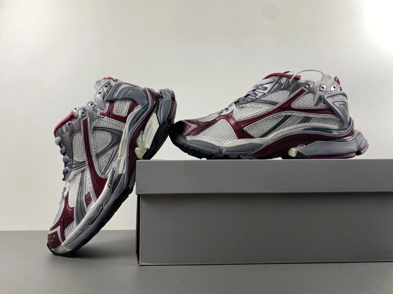 GoAnywhere B*alenciaga runner AM 20240528- 4317