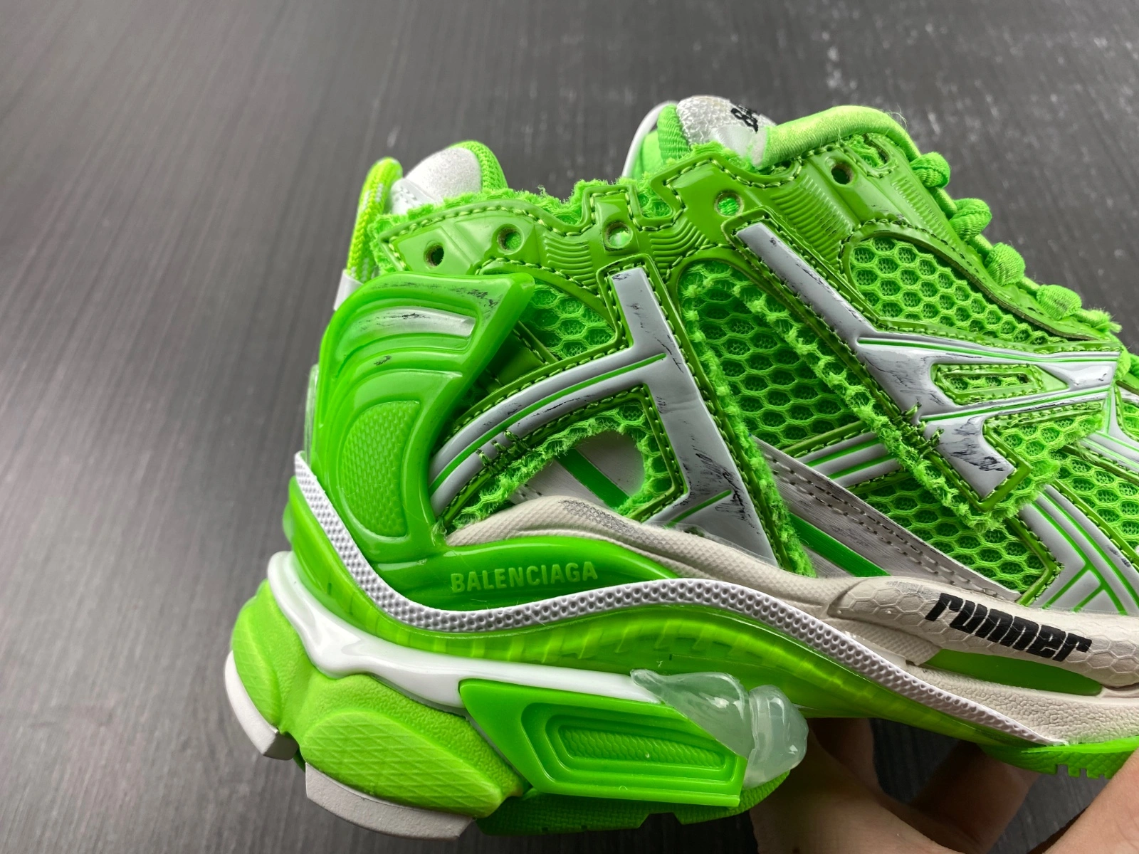 WaterResistant B*alenciaga runner AM221225- 4521
