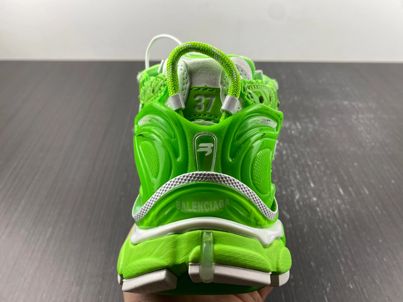 WaterResistant B*alenciaga runner AM221225- 4521