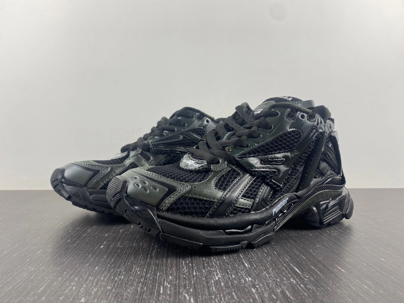 Trendy B*alenciaga runner AM221225- 4520