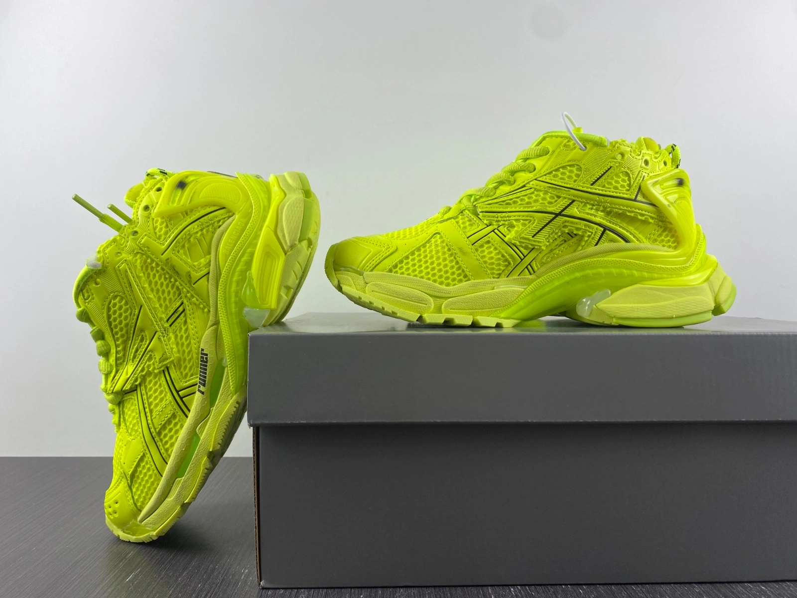 Premium B*alenciaga runner AM221225- 4513