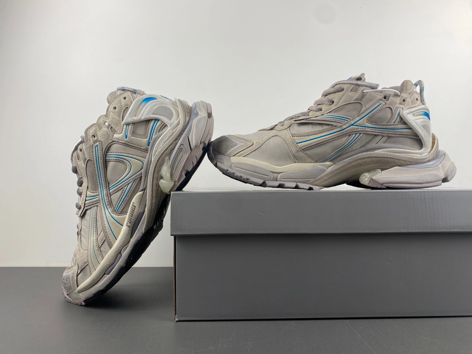 TopPick B*alenciaga runner Sneaker AM20241020- 4249