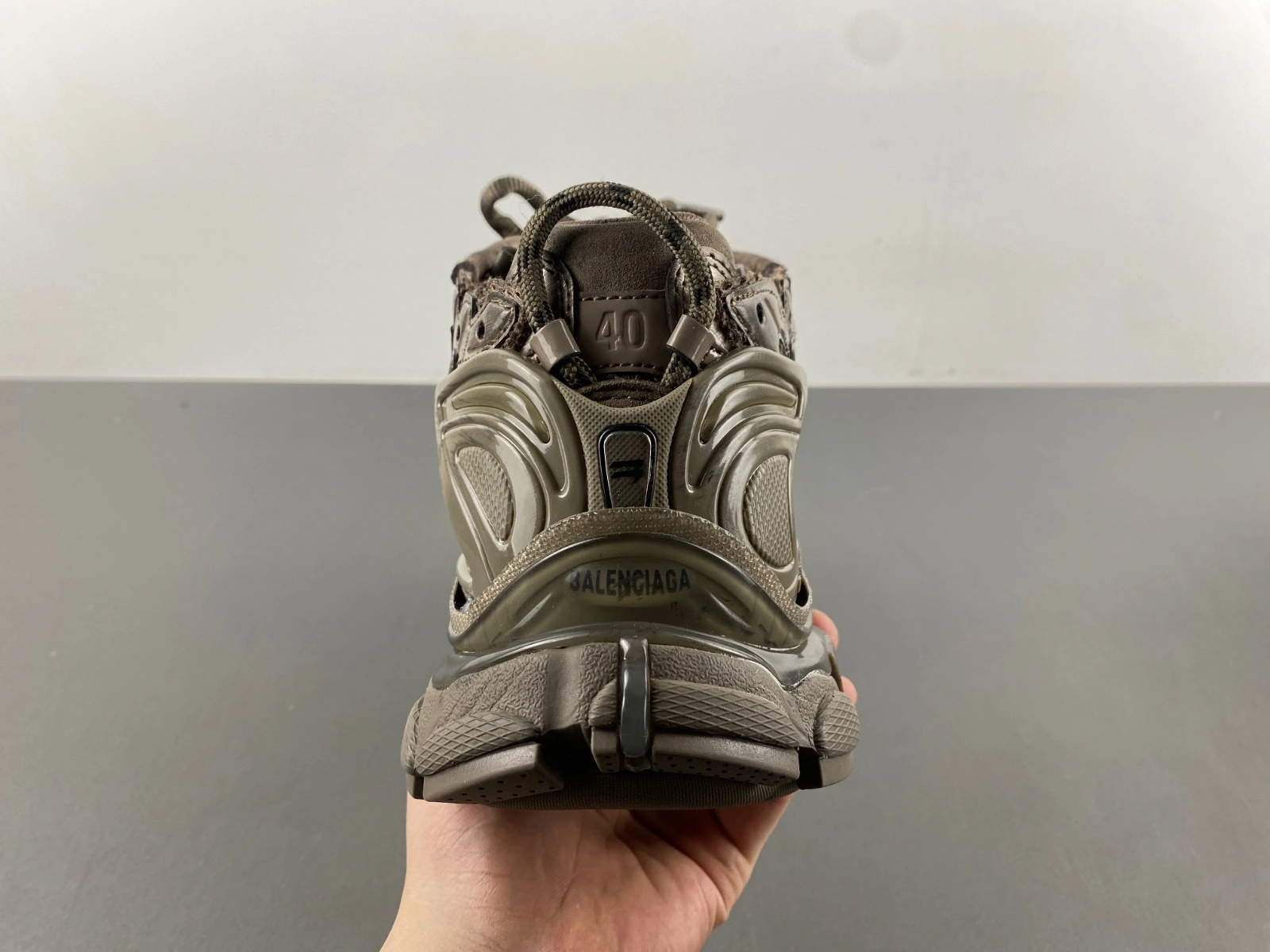 B*alenciaga runner Sneaker AM20250430- TechFriendly 4214