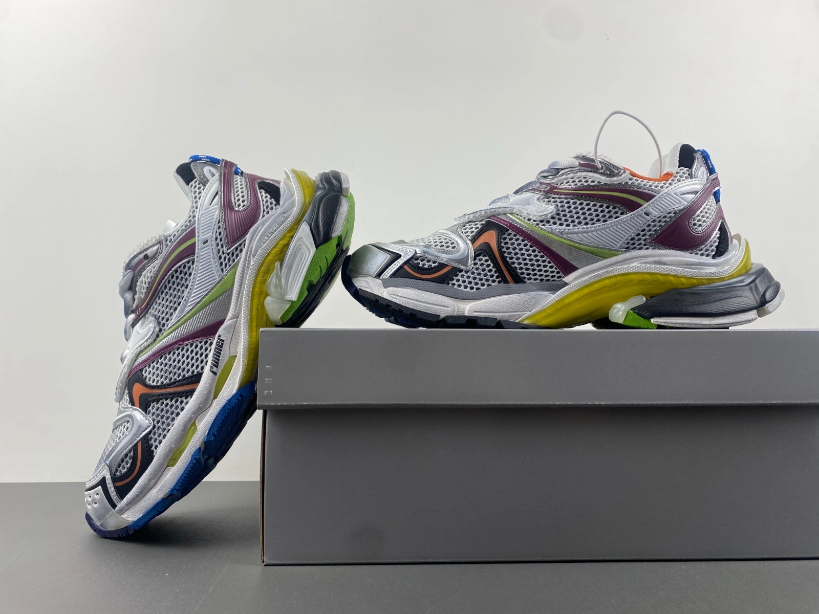 EasyMatch B*alenciaga runnerSneaker AM20240416- 4341