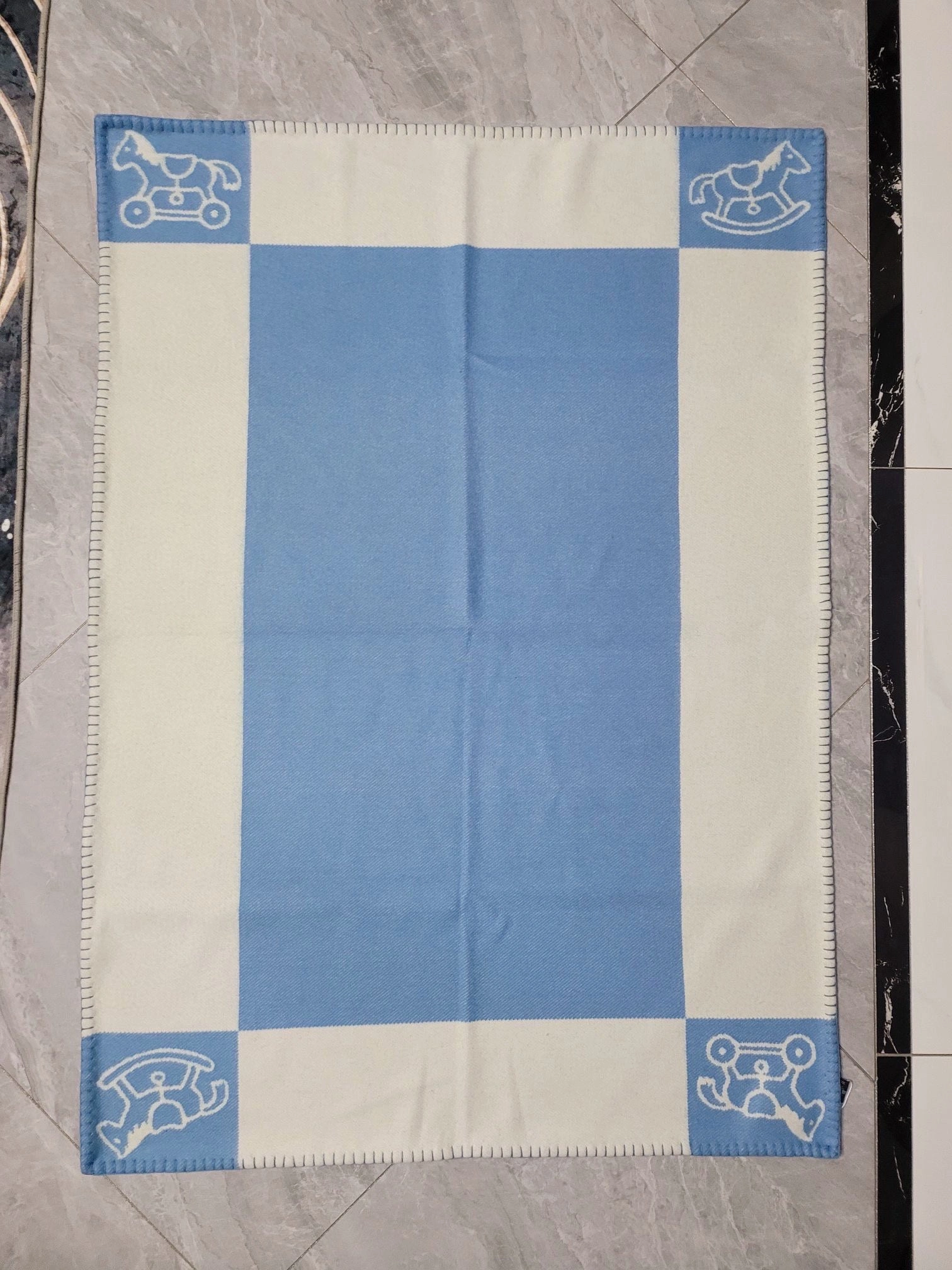 MoistureWicking Blanket Top Quality 100x140cm 18829