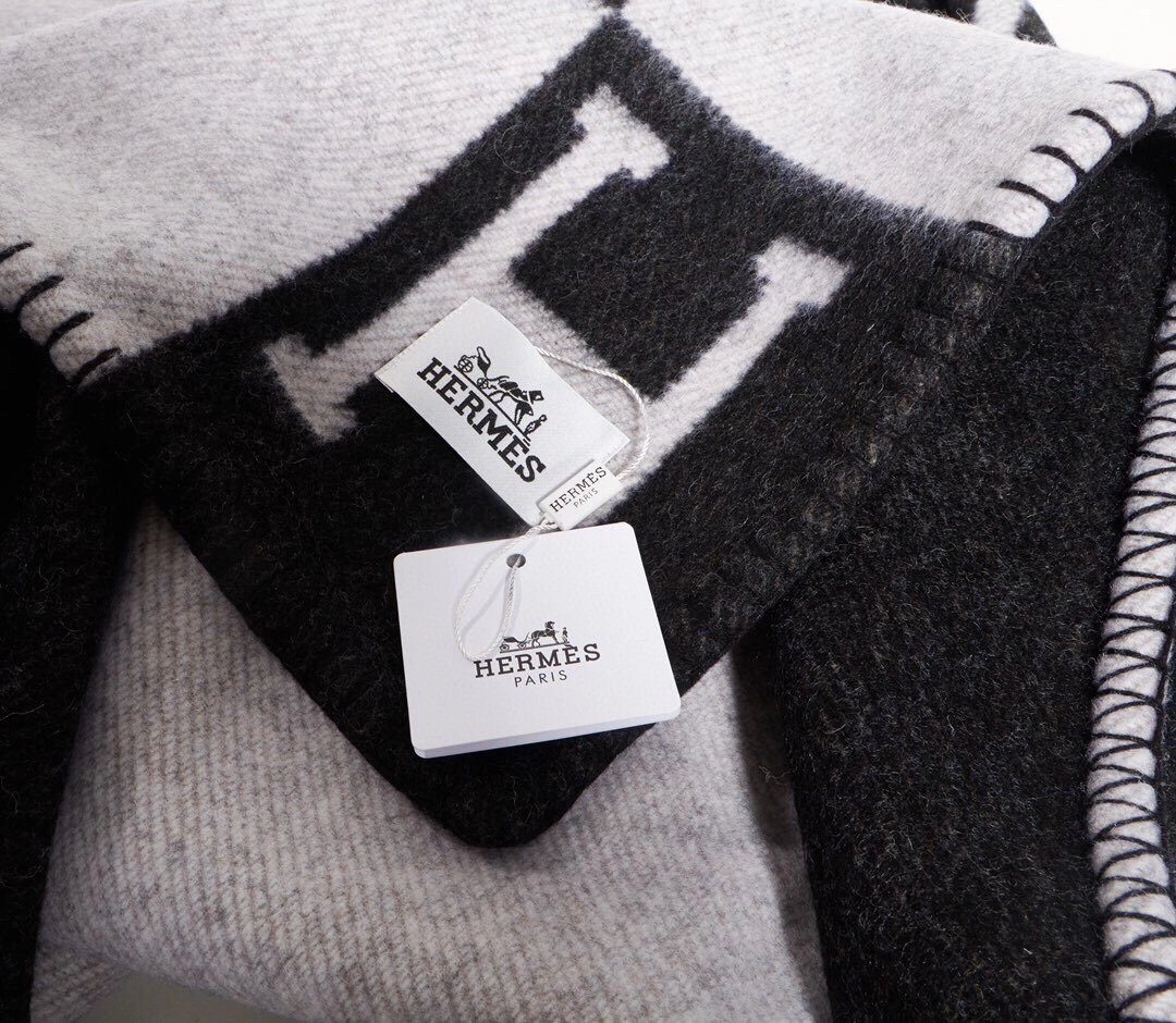 Trendsetting Blanket Top Quality 180*135CM 18836
