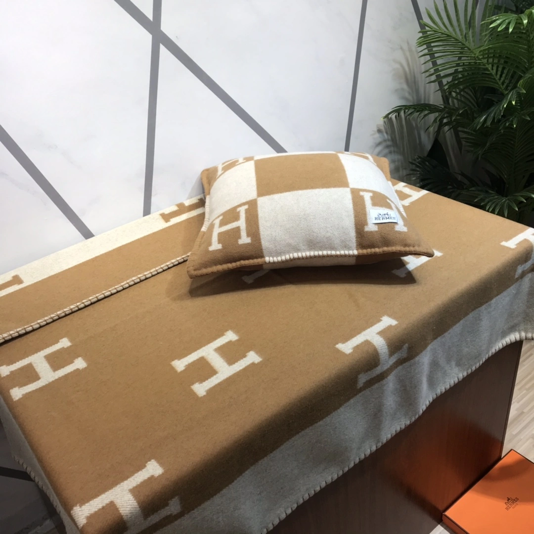 Seasonal Blanket Top Quality 180*135CM 18837