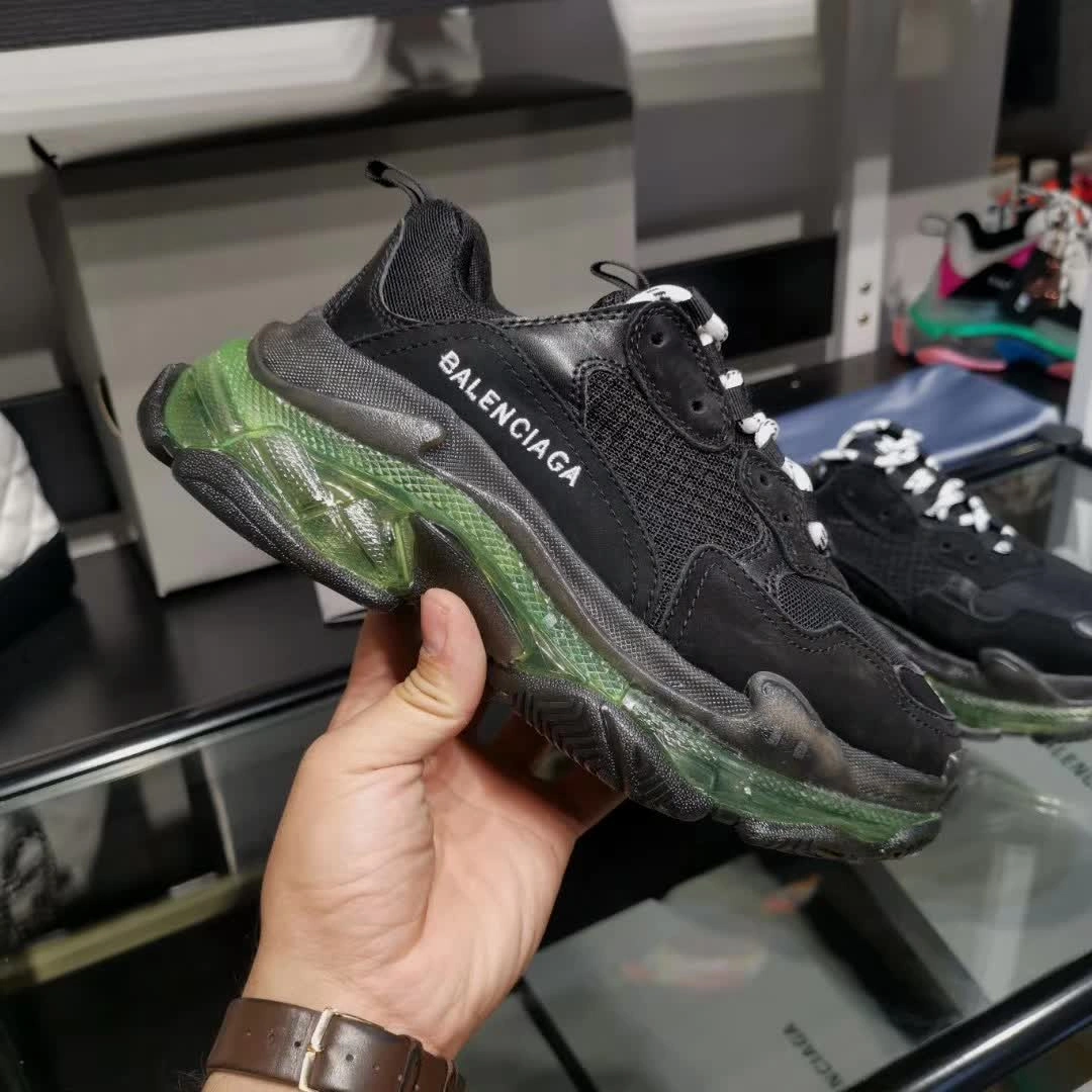 B*lenciaga Unisex 4712