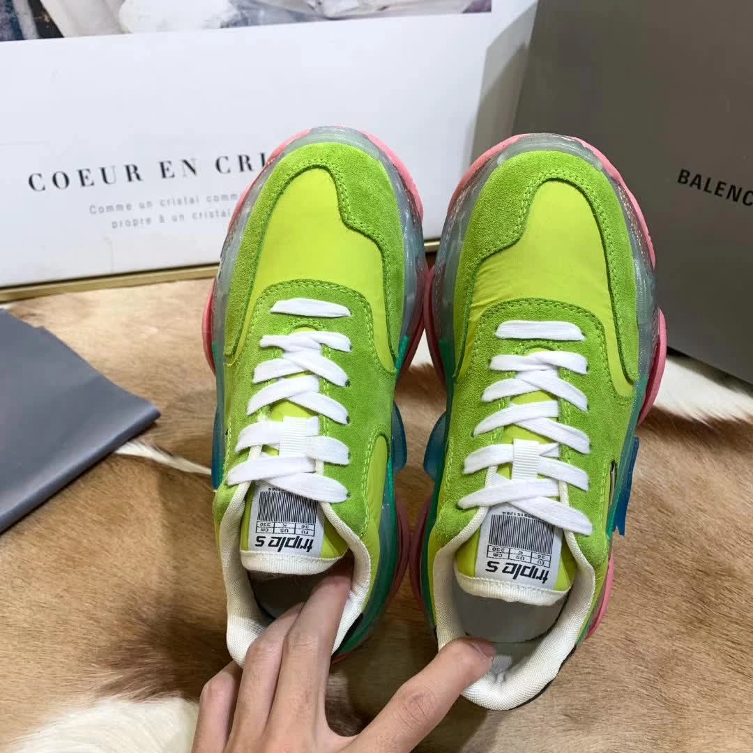 B*lenciaga QuickDry 4700