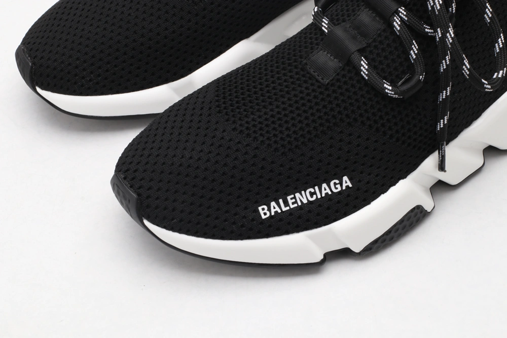 B*lenciaga Versatile 4727