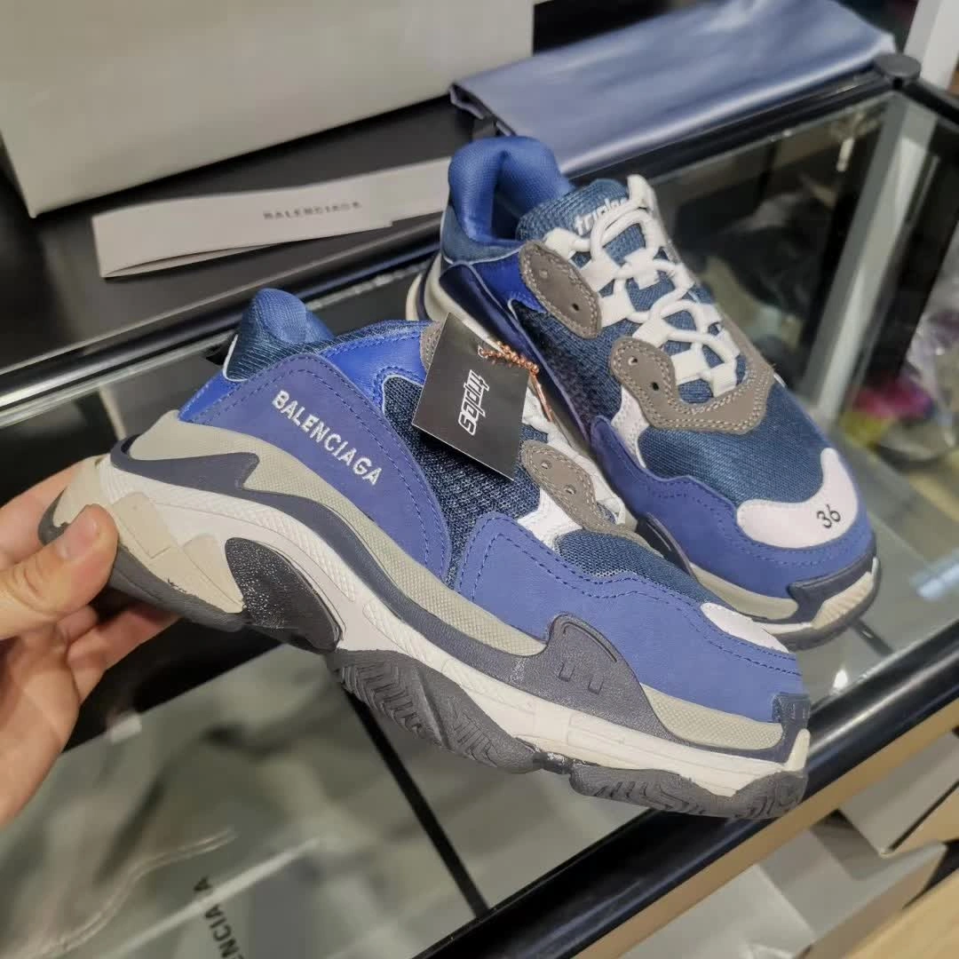 B*lenciaga Modern 4710