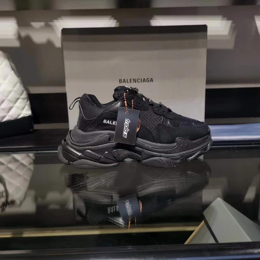 B*lenciaga Modern 4710