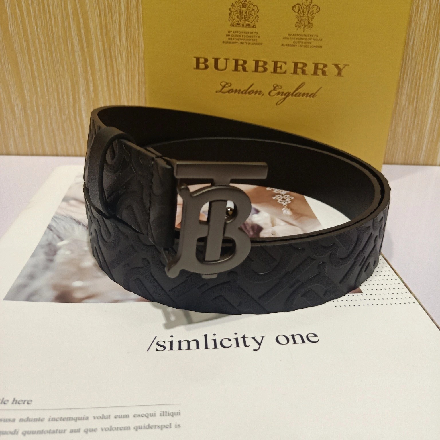 OnTrend B*rberrry Belts Top Version 15656