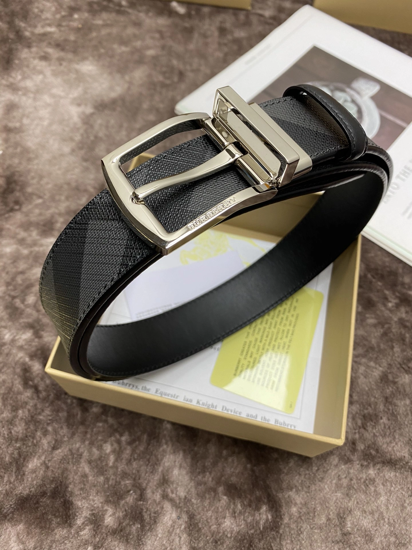 Comfortable B*urberrry Belts AT 20240802- 15595