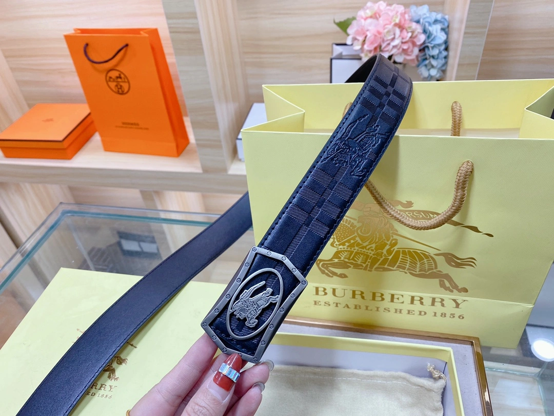 WeatherProof B*urberrry Belts Top Version 15632