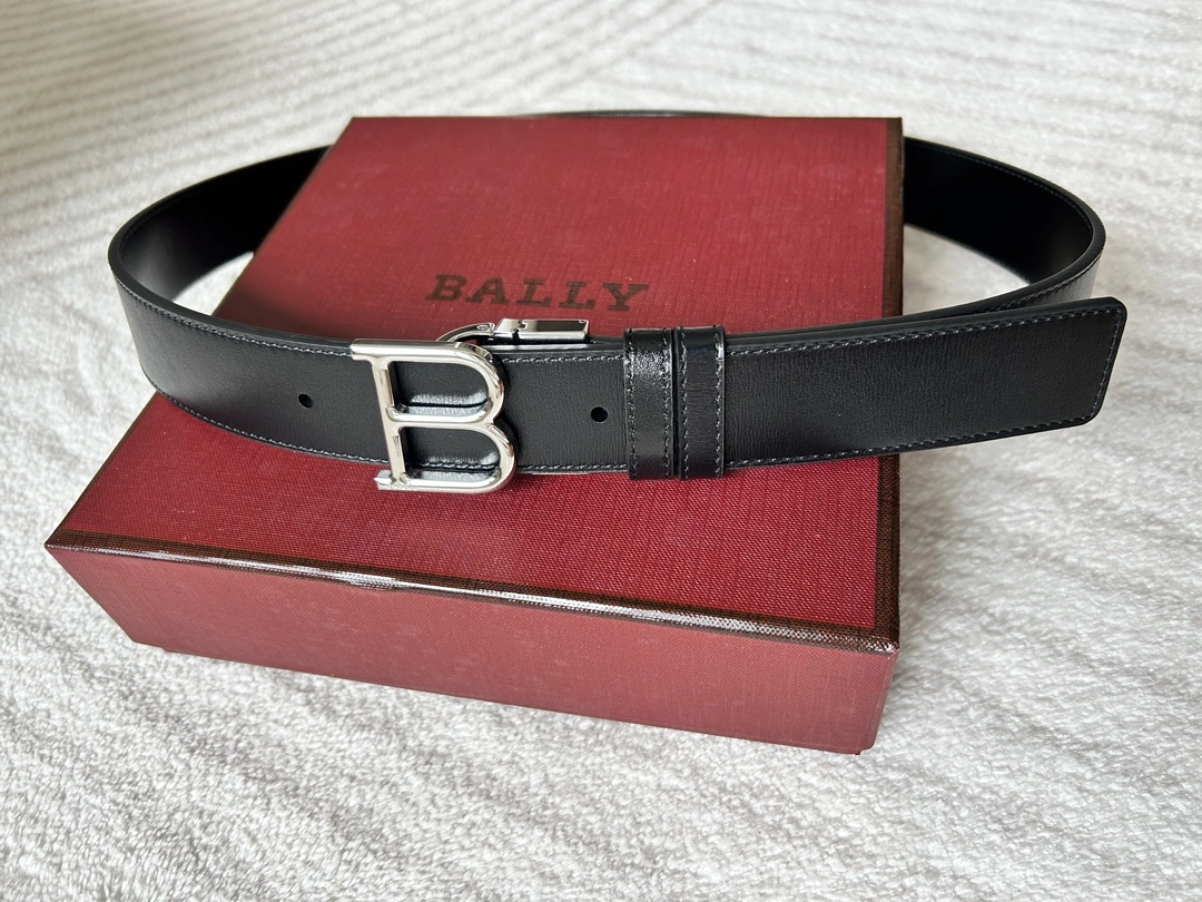 UrbanChic B*urberrry Belts XX 20250115- 15597