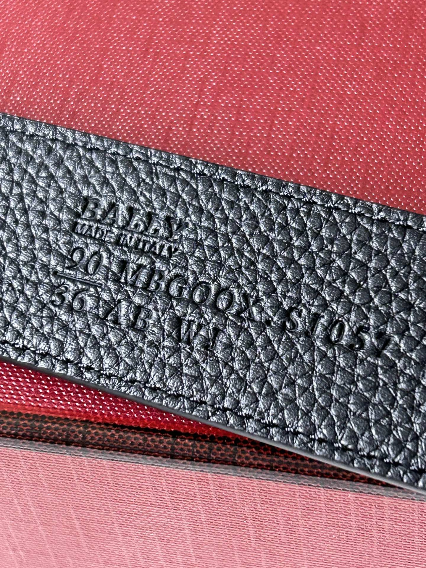 B*urberrry Belts XX 20250115- EyeCatching 15596