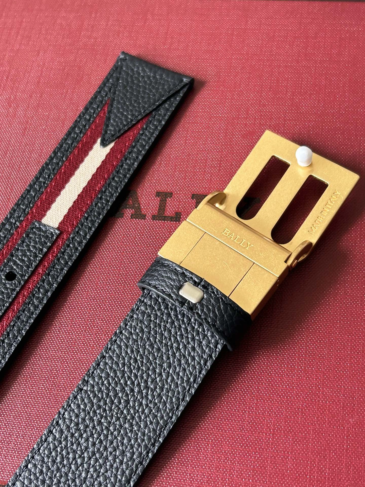 B*urberrry Belts XX 20250115- EyeCatching 15596