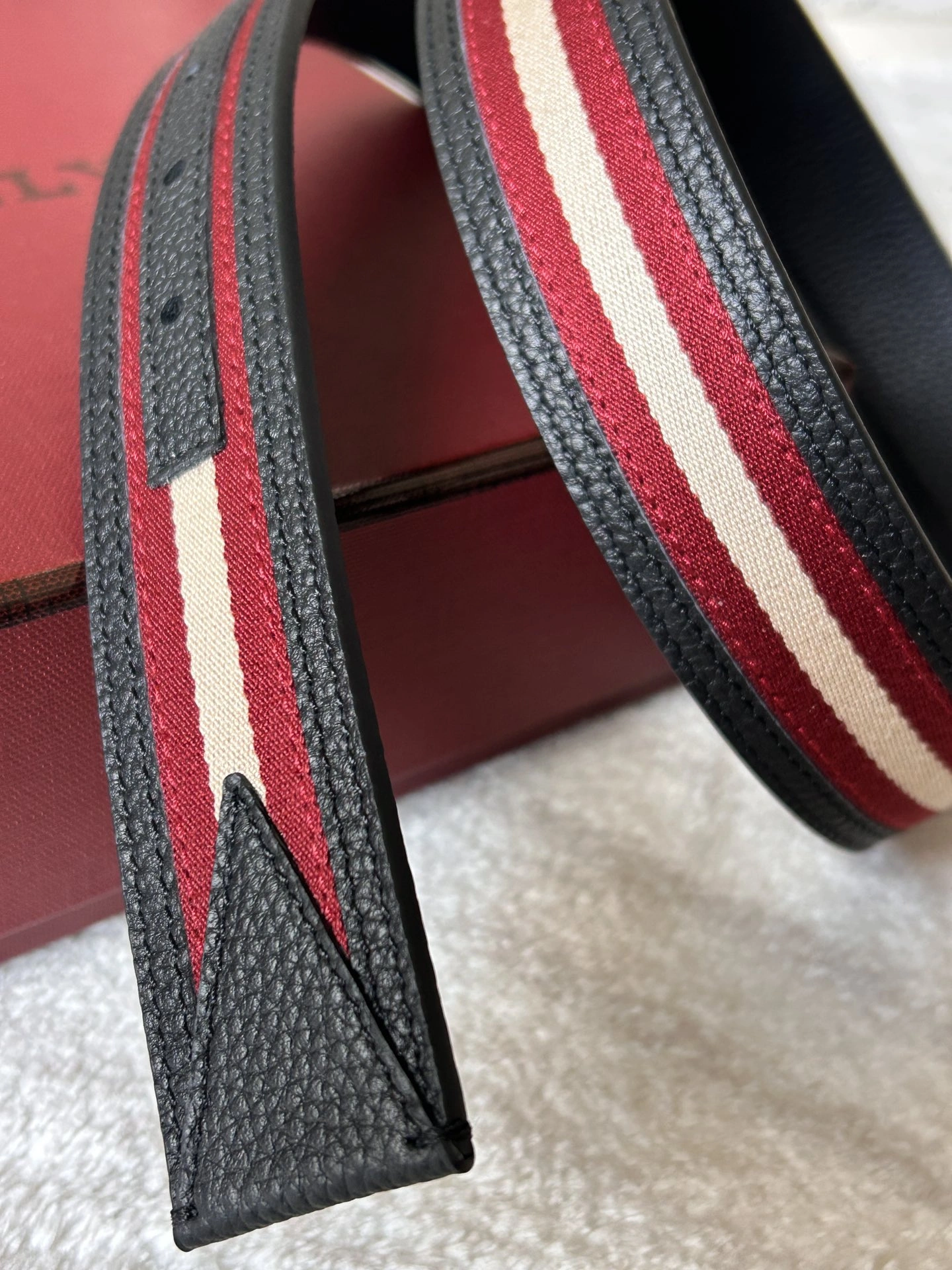 B*urberrry Belts XX 20250115- EyeCatching 15596