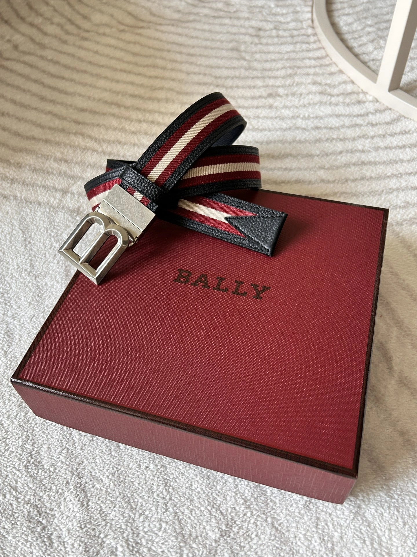 B*urberrry Belts XX 20250115- EyeCatching 15596